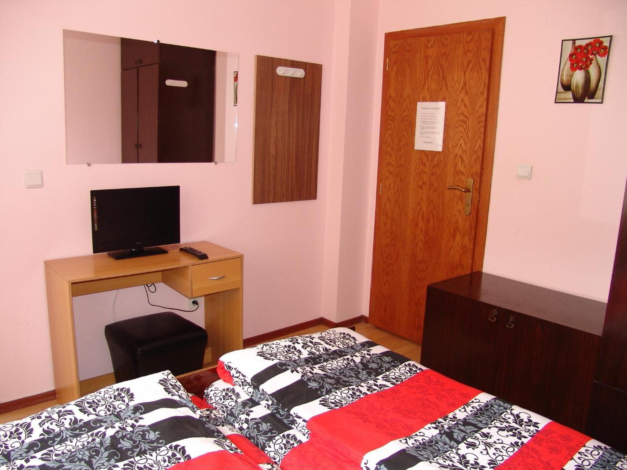 Our Home Guest Rooms فيليكو ترنوفو الغرفة الصورة